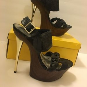 Bebe Women's  Stiletto 👠